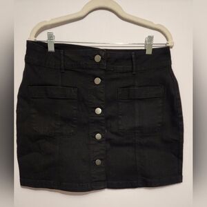 🌷NWT Black Skirt from SUZY SHIER size: L